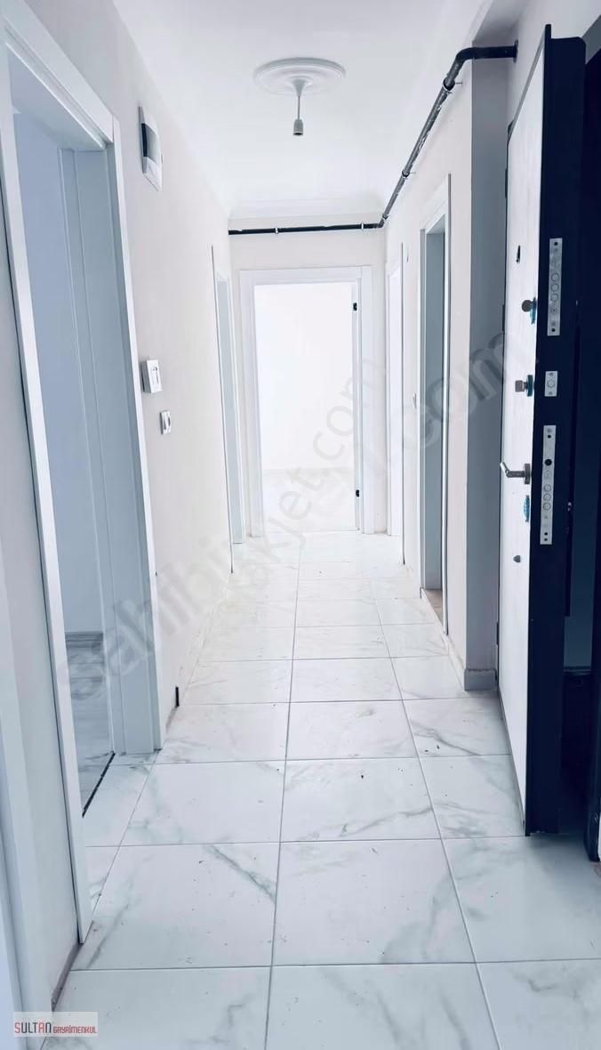 Sultan Gayrımenkul'dan Marmaray'a Yakın 3 + 1 Orta Kat - Görsel 4