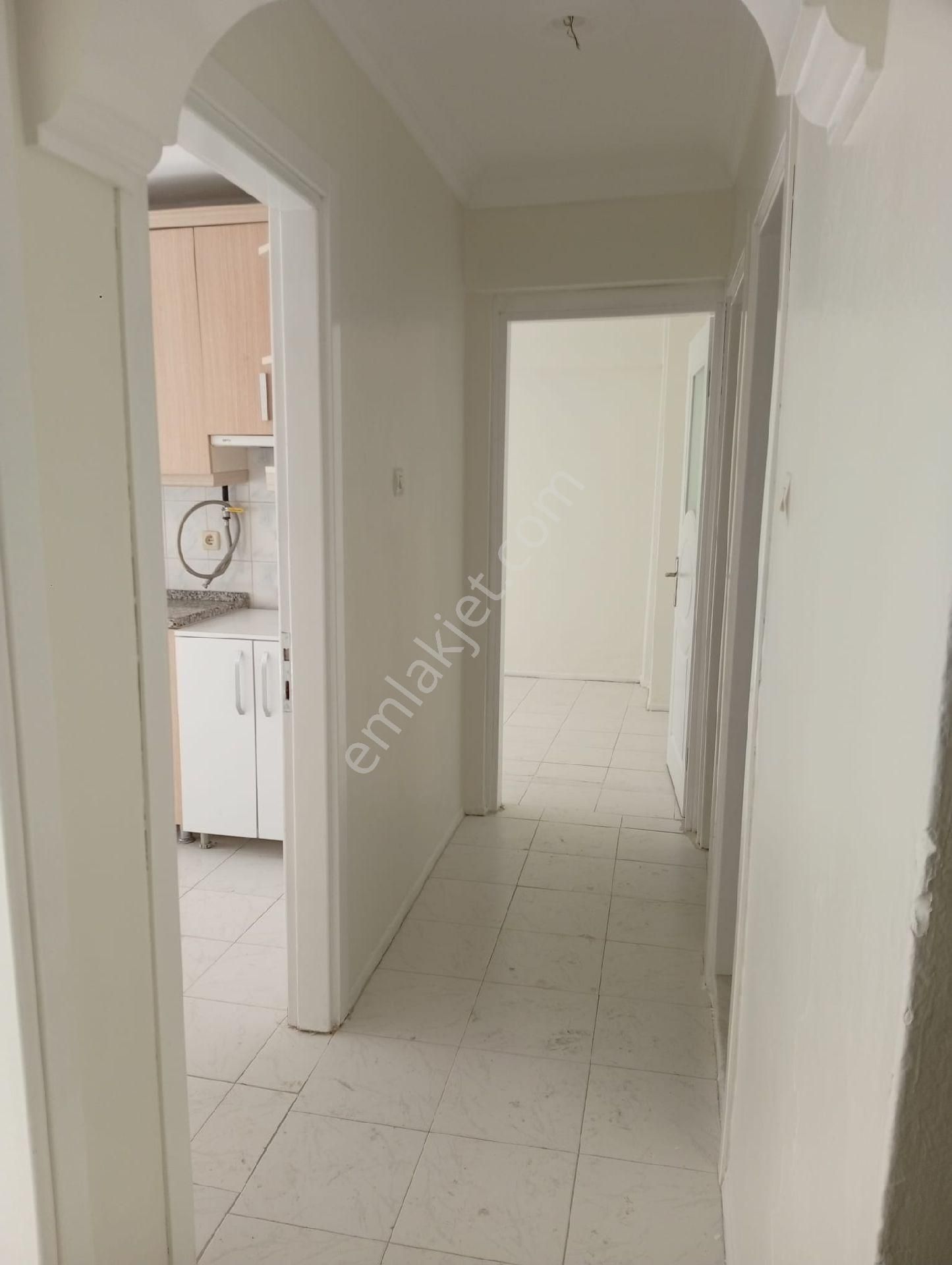 Nergiz'de Geniş Ara Kat 2+1 Kilerli Balkonlu Merkezi Konumda - Görsel 13