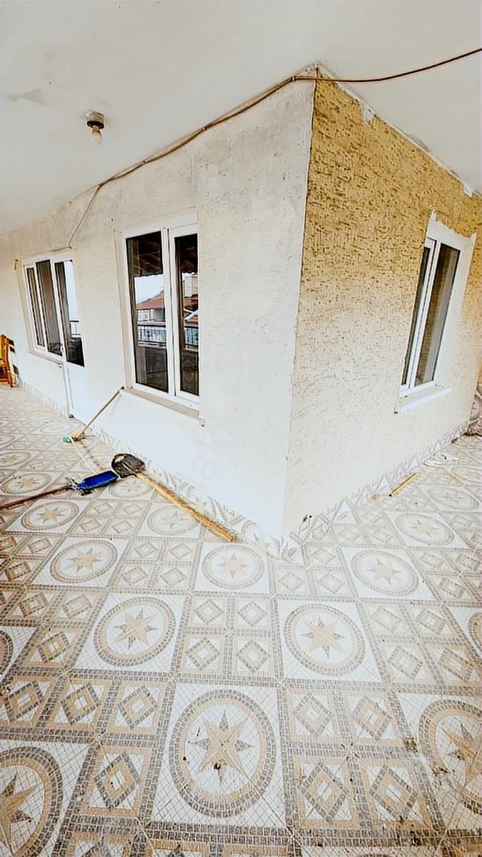 Başak Ta Teras Balkonlu Katta 2+1 Daire