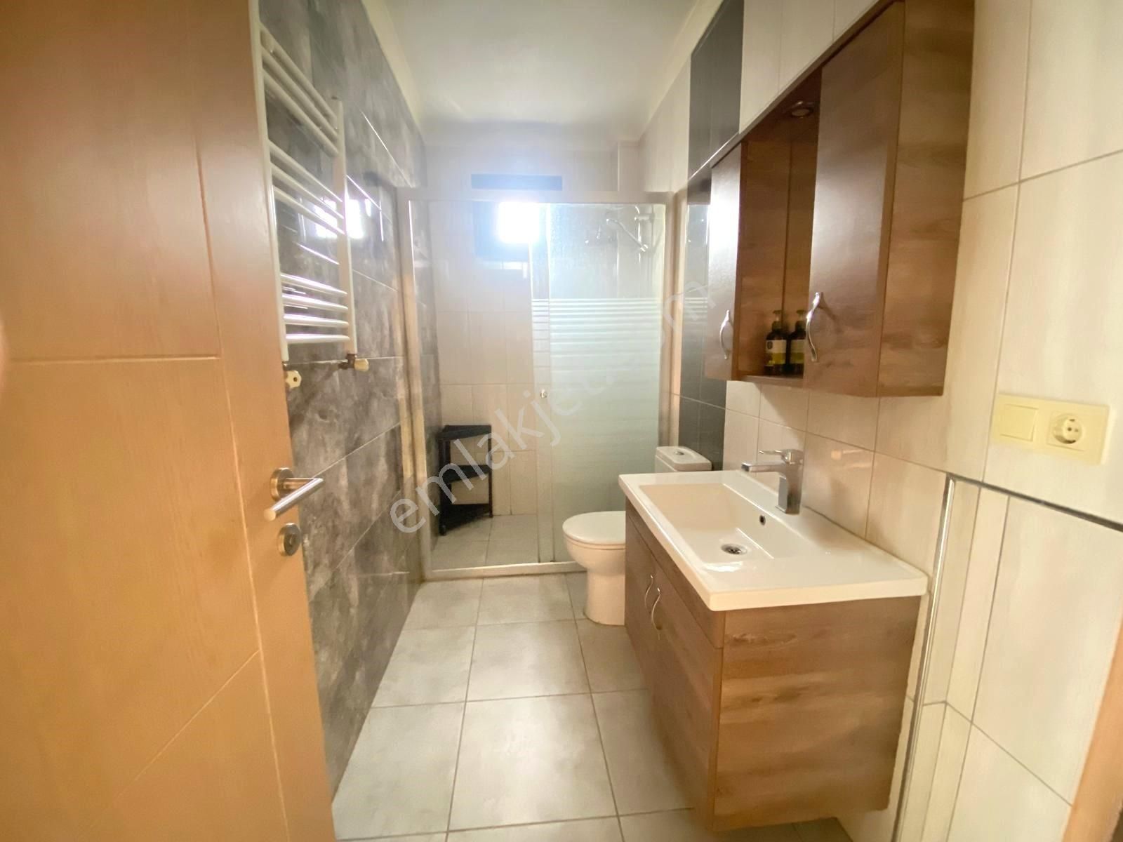 Çekmeköy'de Metro'ya Yakın Merkezi 2+1 Kiralık Daire - Görsel 16