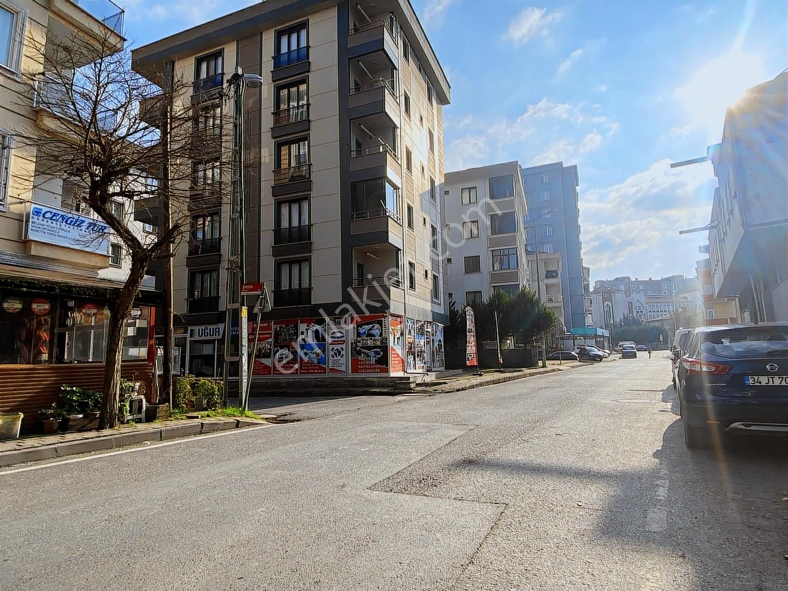 Çekmeköy'de Metro'ya Yakın Merkezi 2+1 Kiralık Daire