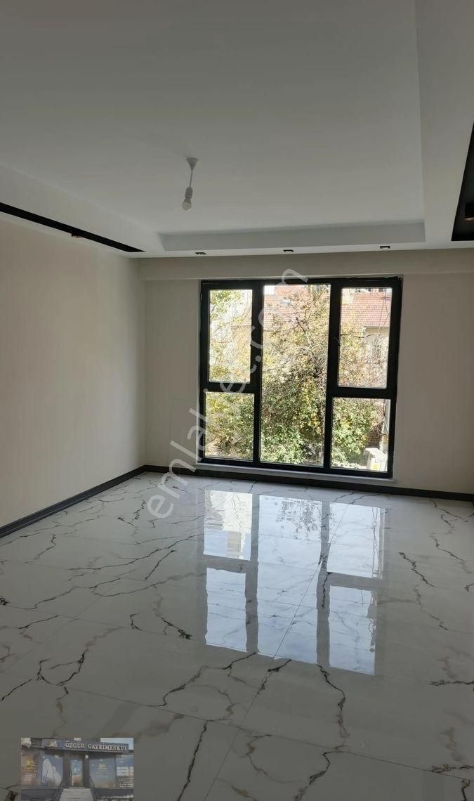 Çamlıca Mahallesi Hizmet Sokak 3+1 Lüks Satılık Daire - Görsel 4