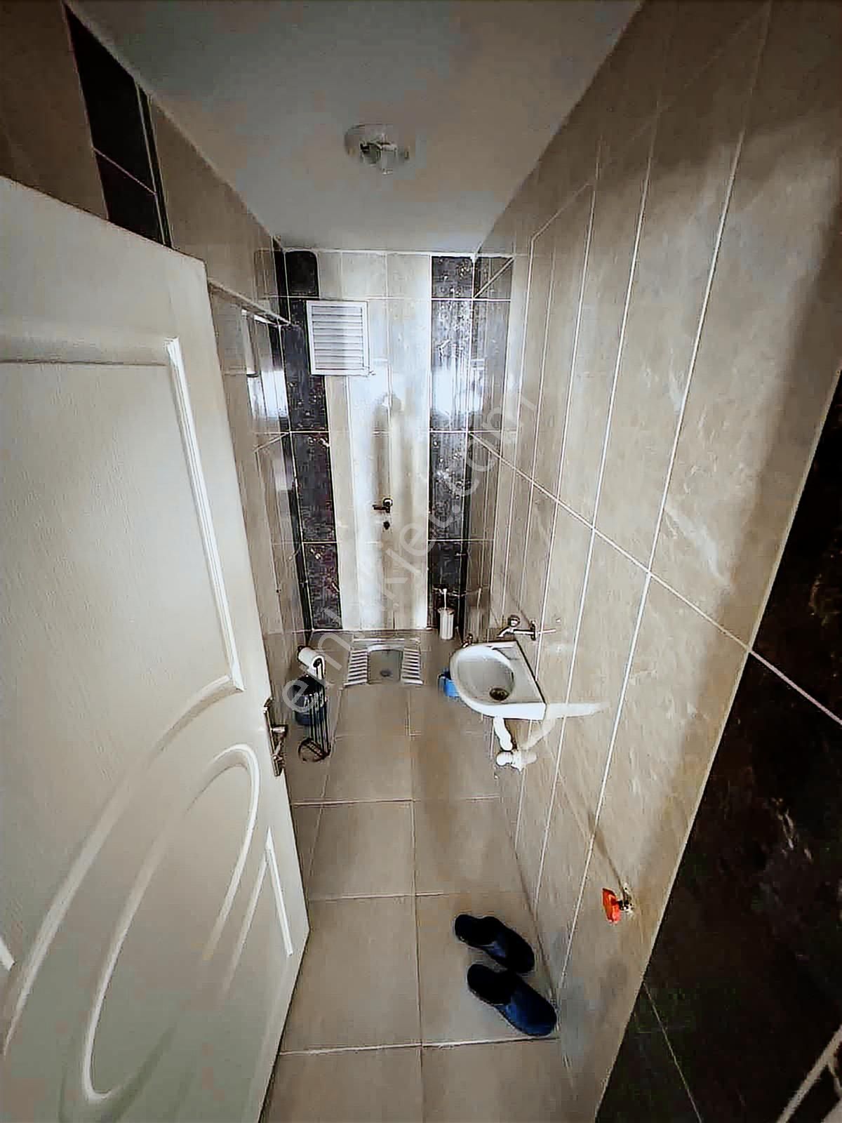 Lider'den Frsat 2+1 Asansörlü 1.kat Konumnda Gazi Merkezde Daire - Görsel 2