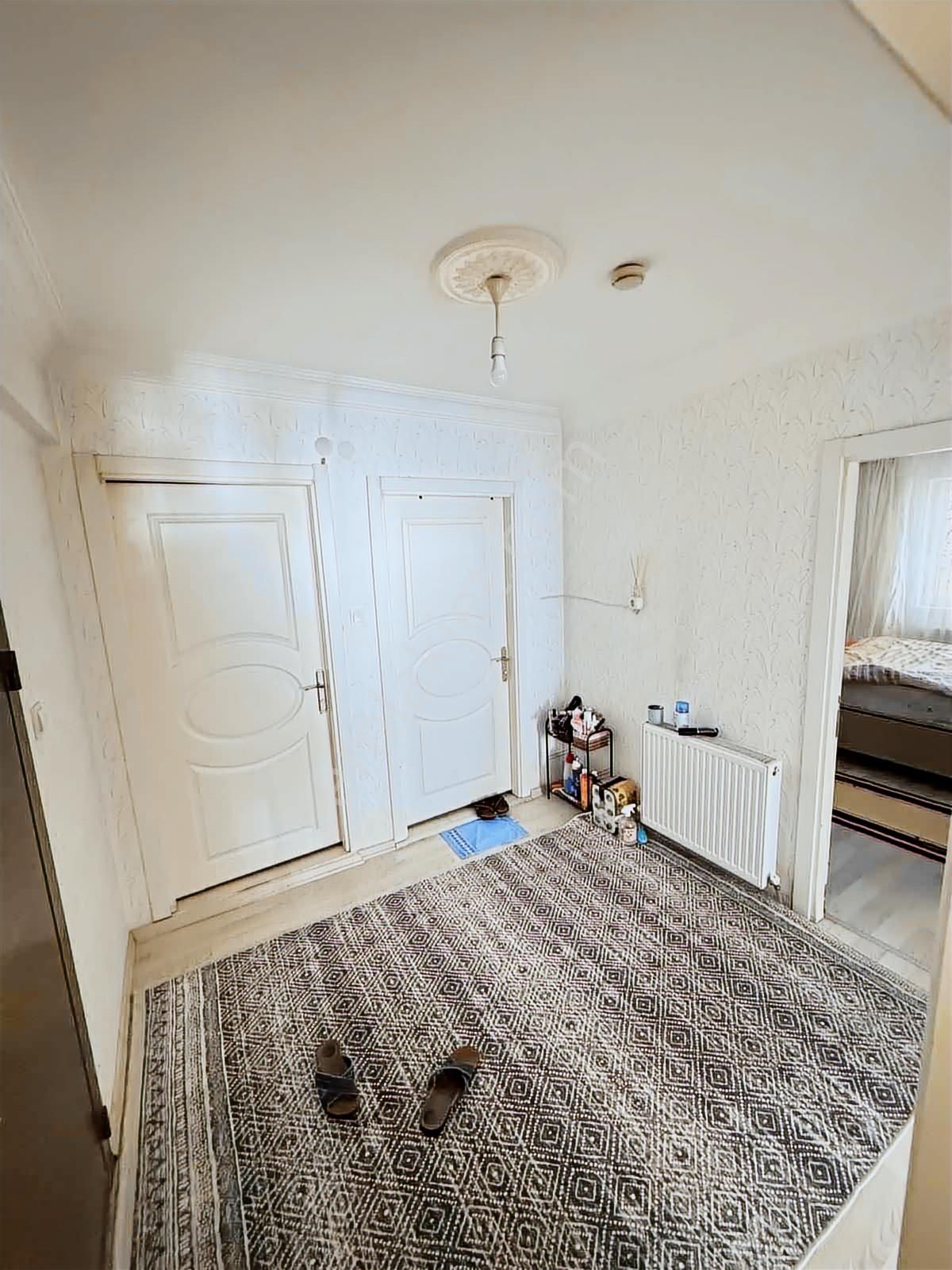 Lider'den Frsat 2+1 Asansörlü 1.kat Konumnda Gazi Merkezde Daire - Görsel 35