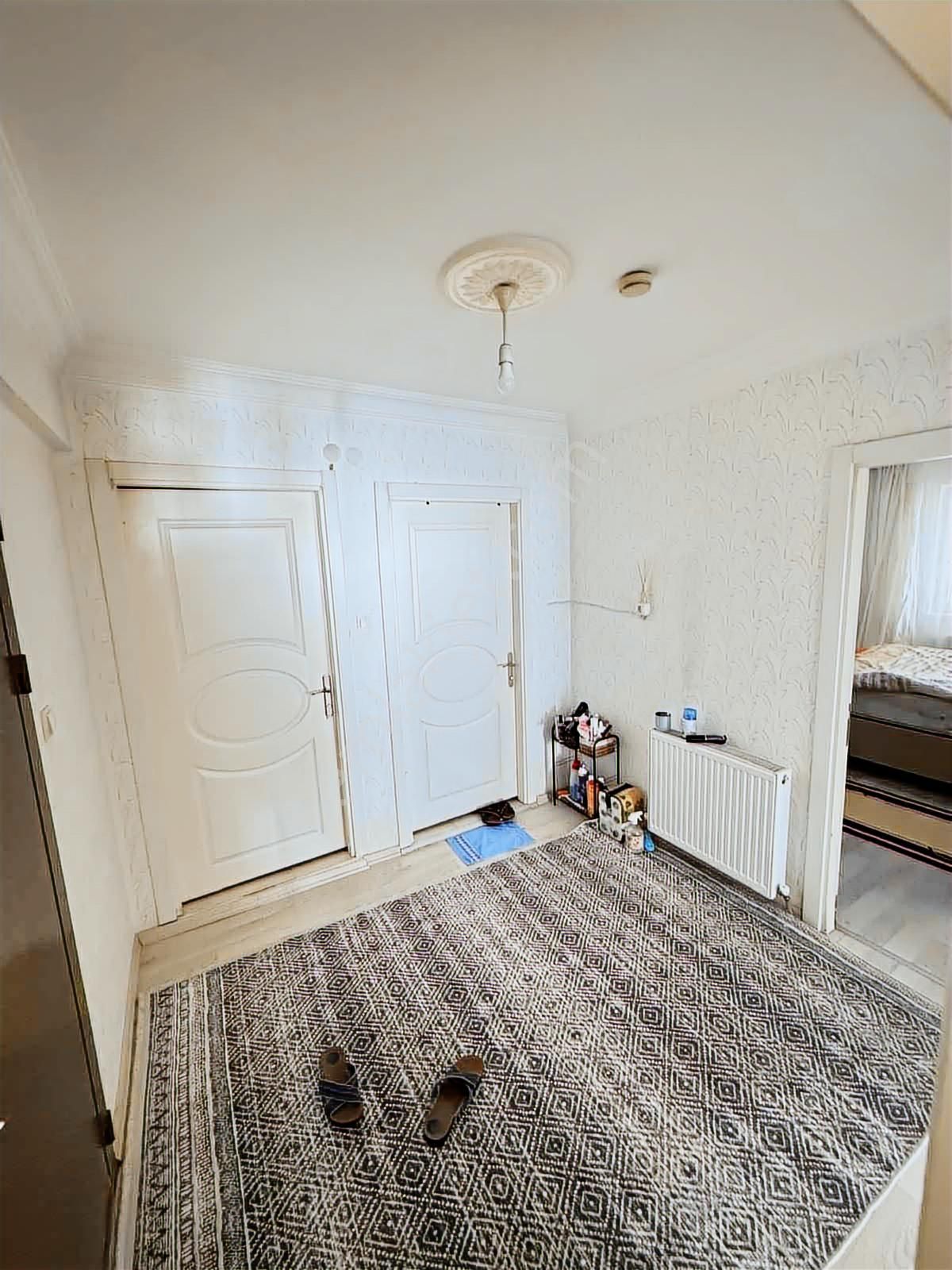 Lider'den Frsat 2+1 Asansörlü 1.kat Konumnda Gazi Merkezde Daire - Görsel 6