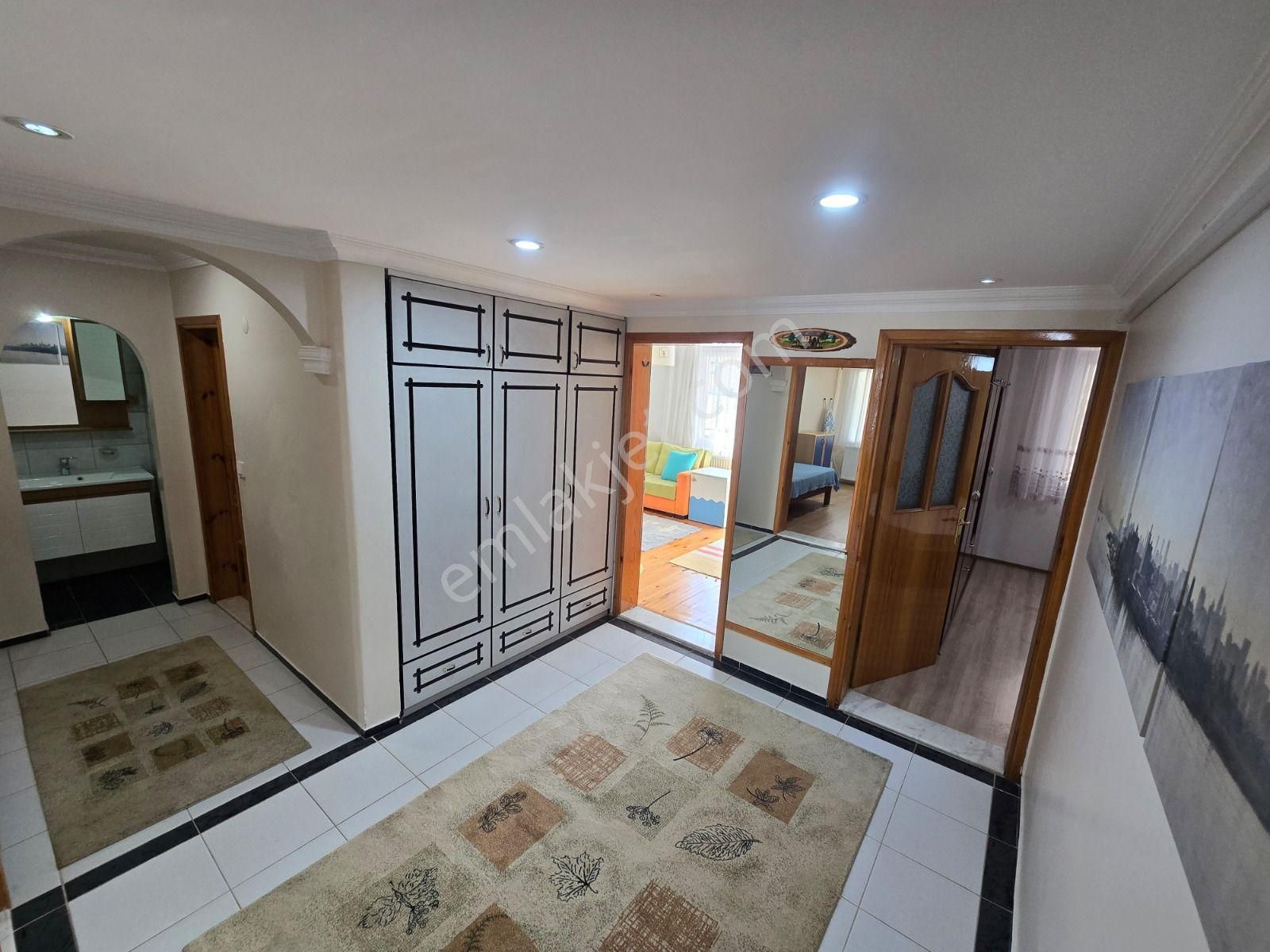 Gaziemir Sarniç'ta Kiralık Eşyalı Şahane Daire - Görsel 11