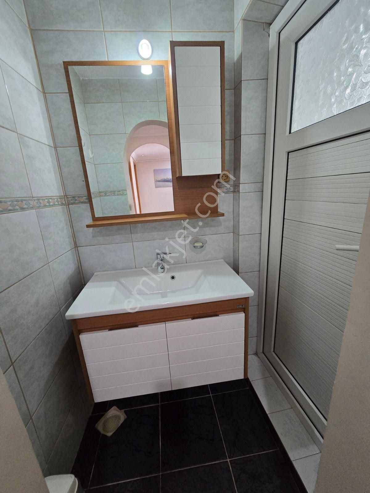 Gaziemir Sarniç'ta Kiralık Eşyalı Şahane Daire - Görsel 22