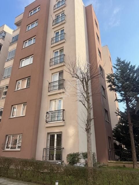 Arnavutköy Kiptaş Konutları Kiralık 3+1 Temiz Daire