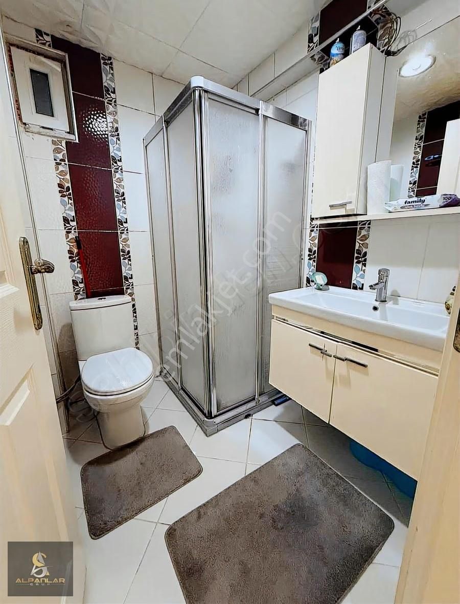 Küçükçekmece Yenimahallede 1+1 Satılık 70m2 Bahçe Katı Daire - Görsel 8