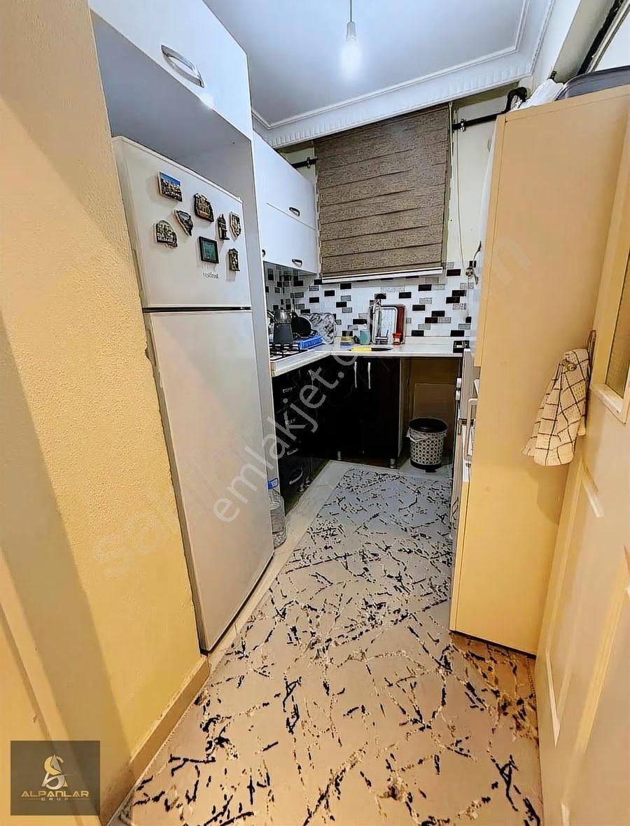 Küçükçekmece Yenimahallede 1+1 Satılık 70m2 Bahçe Katı Daire - Görsel 13