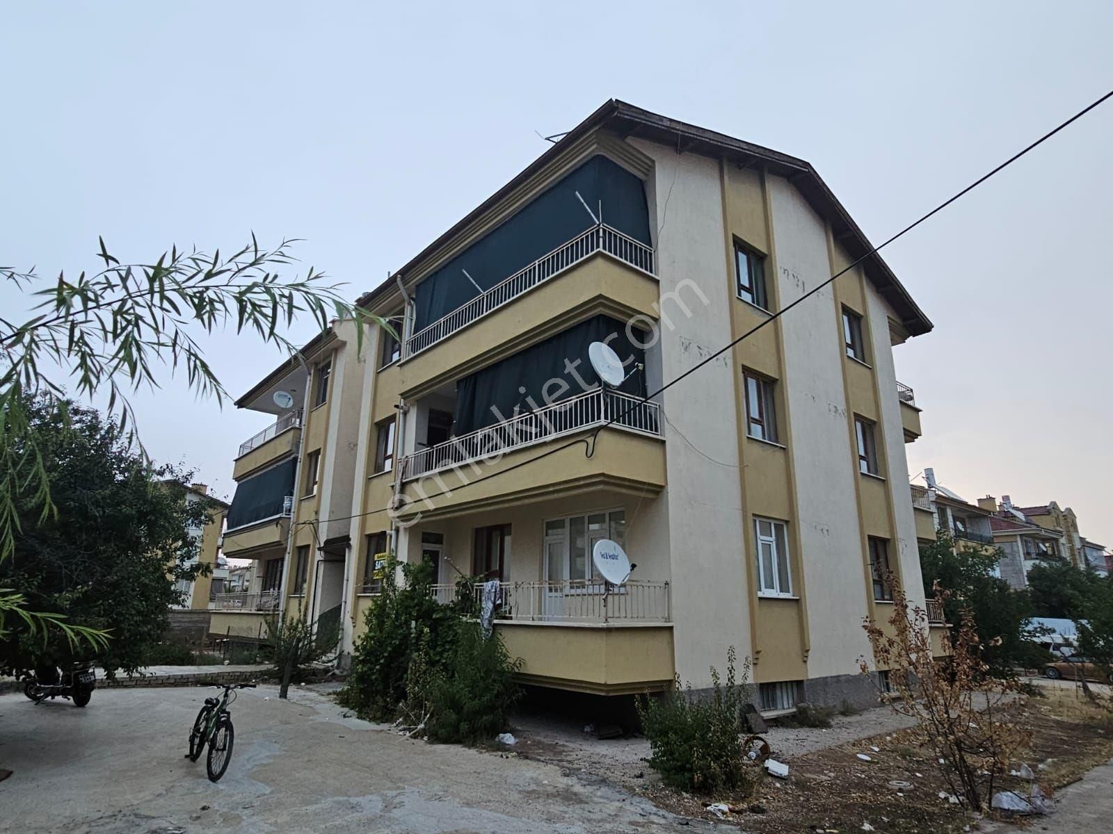 Metin Gönülalan'dan Novada Arkası Geniş 3+1 Daire - Görsel 2