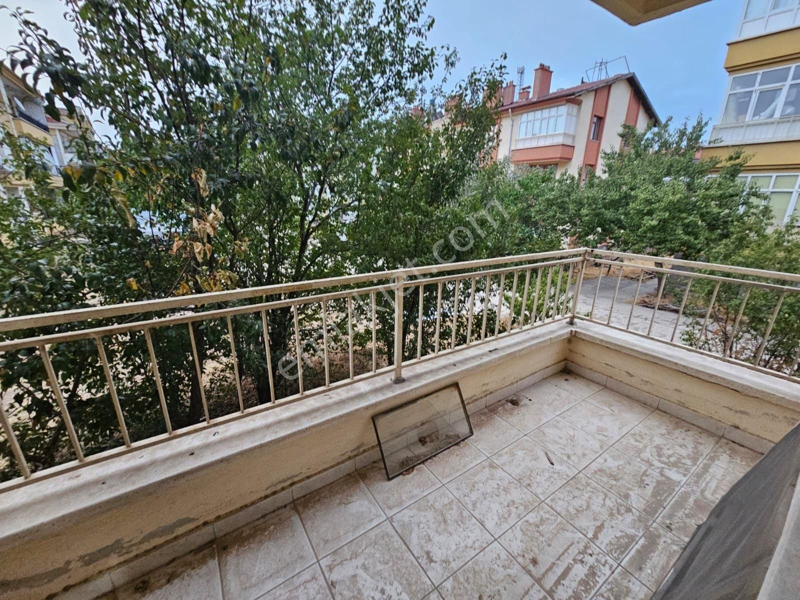 Metin Gönülalan'dan Novada Arkası Geniş 3+1 Daire - Görsel 22