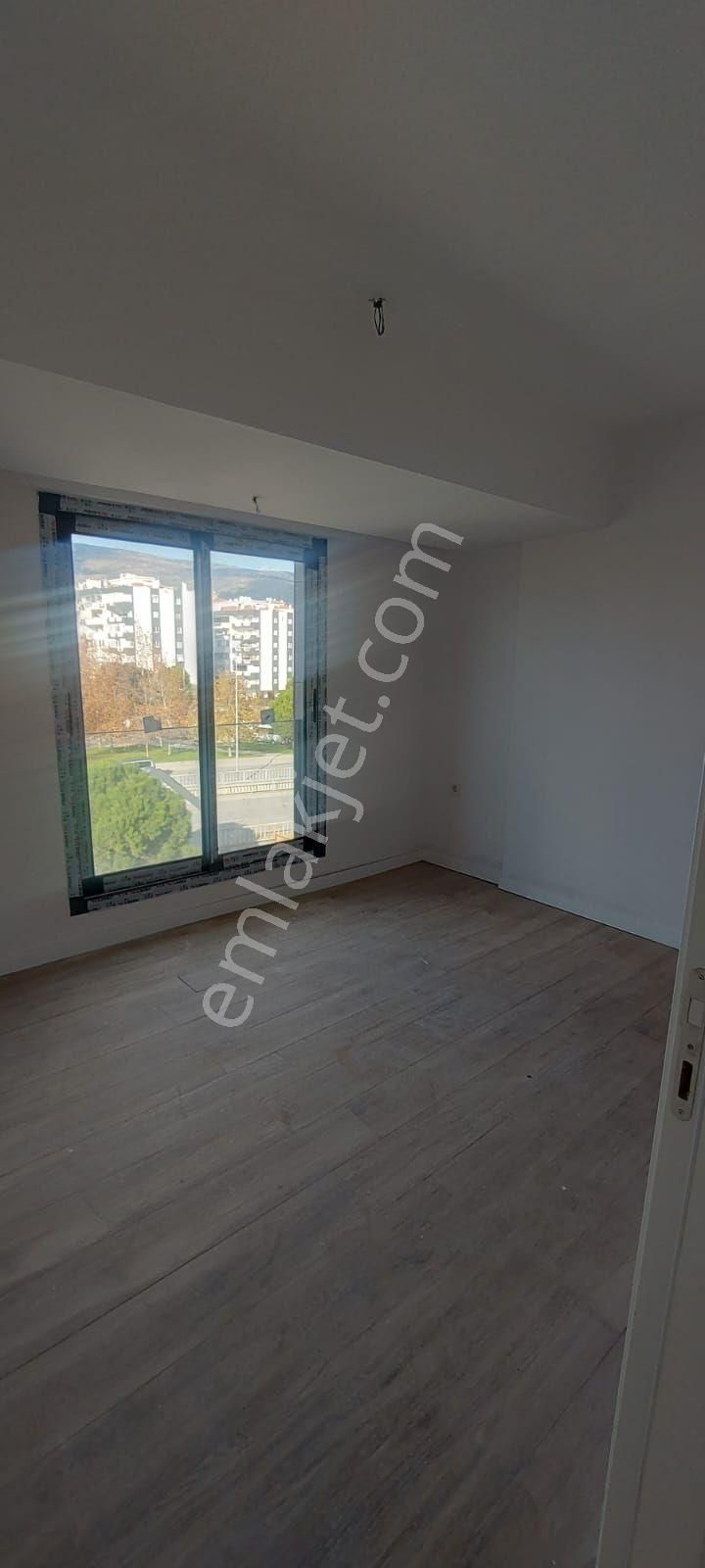 Bayraklı Da 3+1 Satılık Lüks Daire - Görsel 3