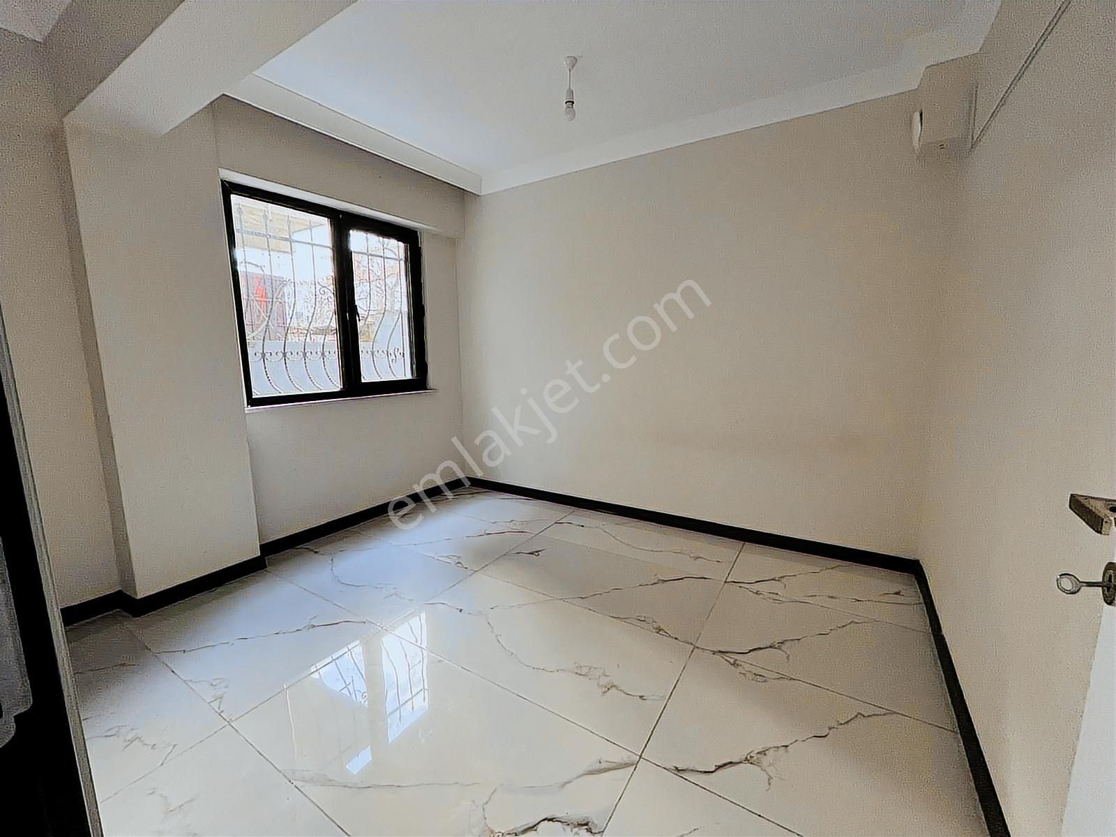 C.gürsel Bul.civarı Ayrı Mutfak 1+1 Kiralık(açıklamayı Okuyun!) - Görsel 5