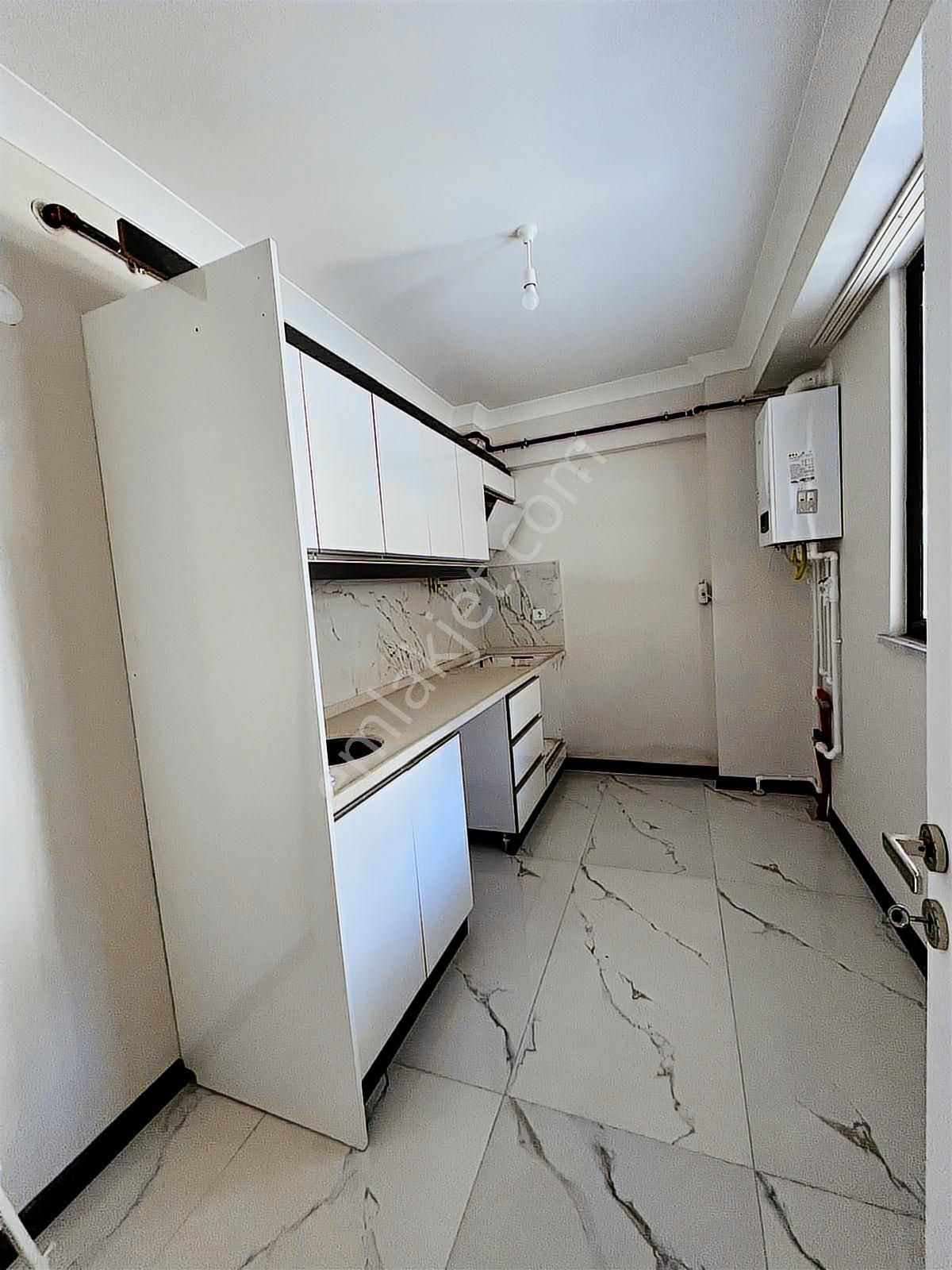 C.gürsel Bul.civarı Ayrı Mutfak 1+1 Kiralık(açıklamayı Okuyun!) - Görsel 12