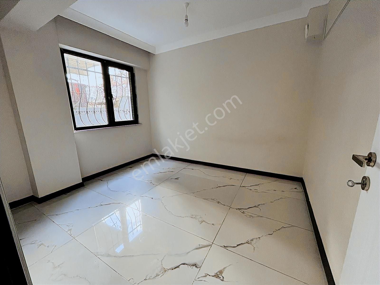 C.gürsel Bul.civarı Ayrı Mutfak 1+1 Kiralık(açıklamayı Okuyun!) - Görsel 8