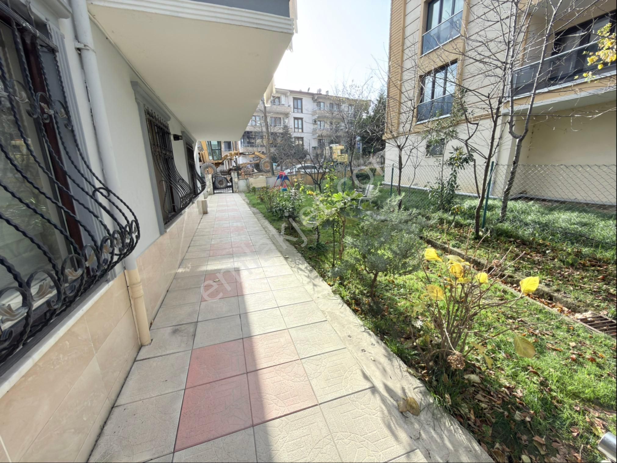 Adnan Menderes' De Satılık Geniş 3+1 Daire!!! - Görsel 9