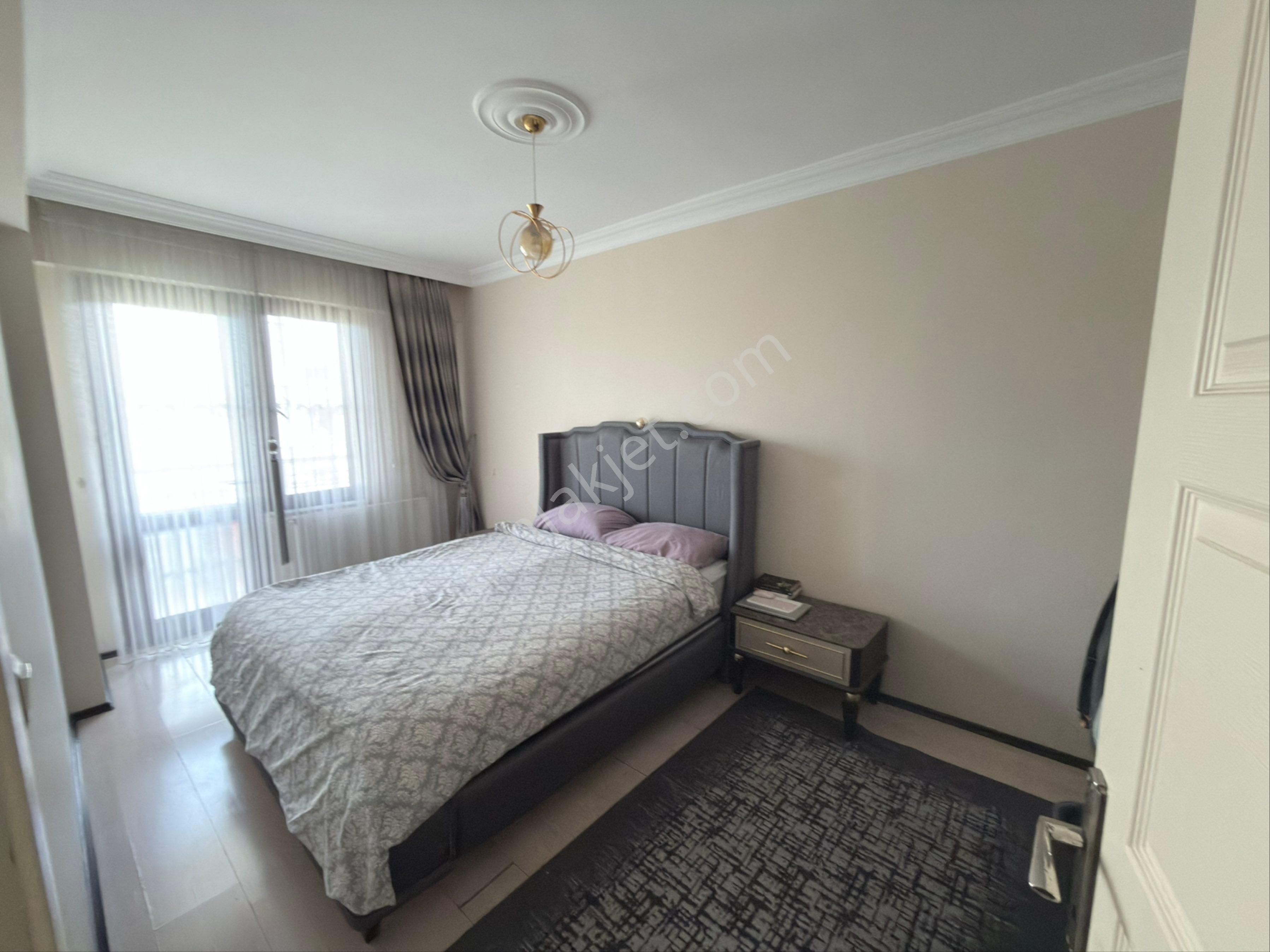 Adnan Menderes' De Satılık Geniş 3+1 Daire!!! - Görsel 11