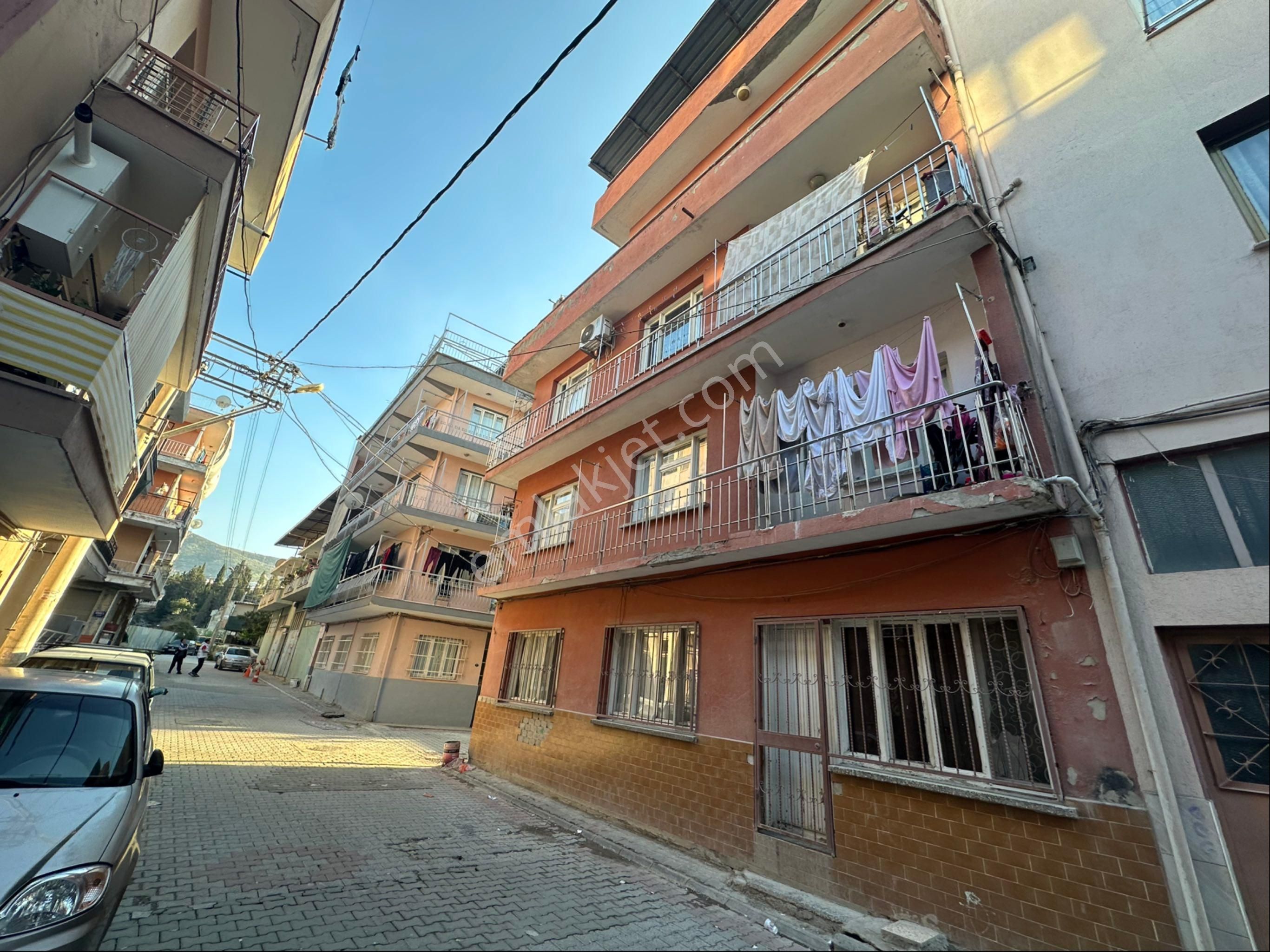 Bornova Altındağ Birlik Mah. | Kat Mülkiyetli | 2+1 70m² | - Görsel 2