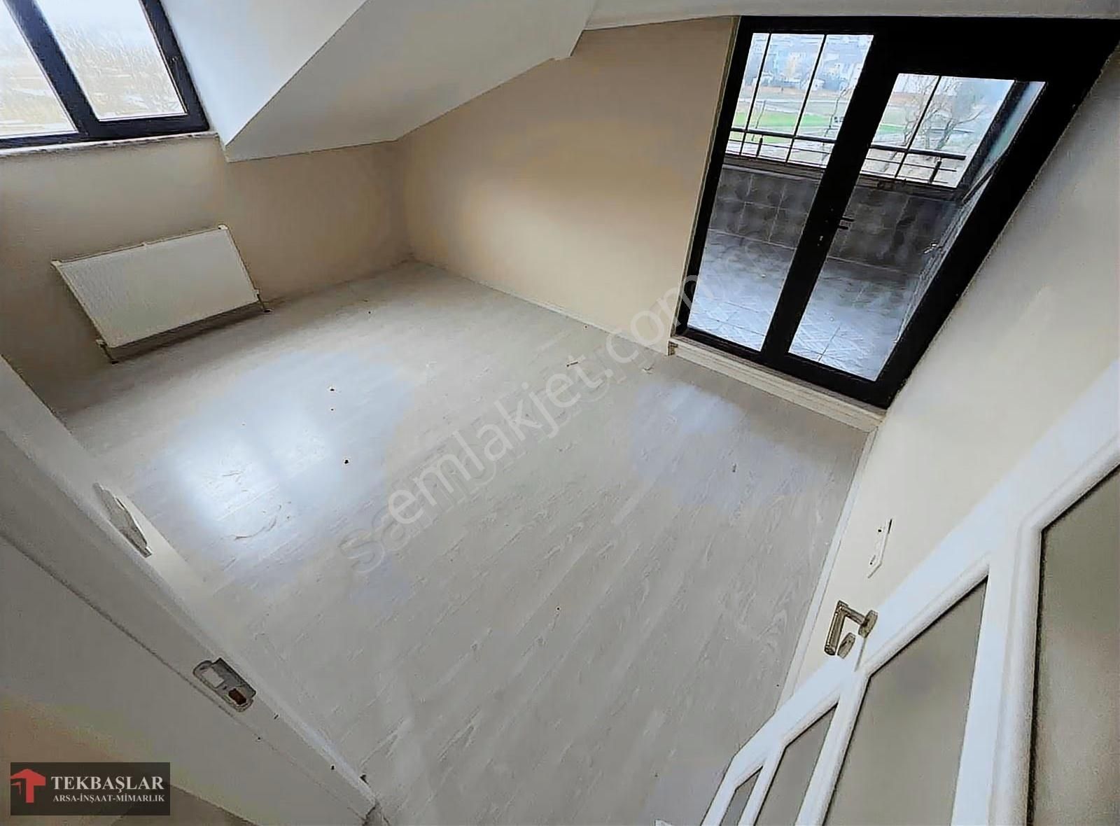 Millet Bahçesi Karşısı, Butik Sitede 1+1 Asansörlü, Teraslı !!! - Görsel 7