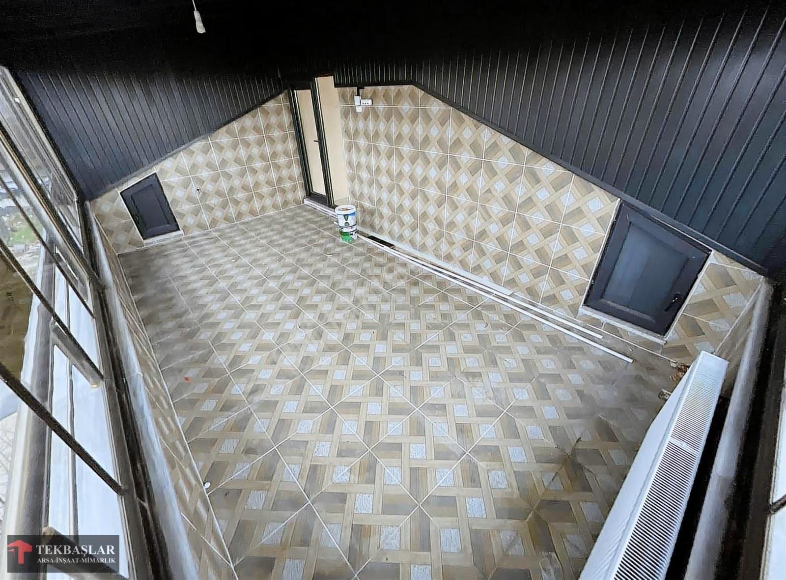 Millet Bahçesi Karşısı, Butik Sitede 1+1 Asansörlü, Teraslı !!! - Görsel 12