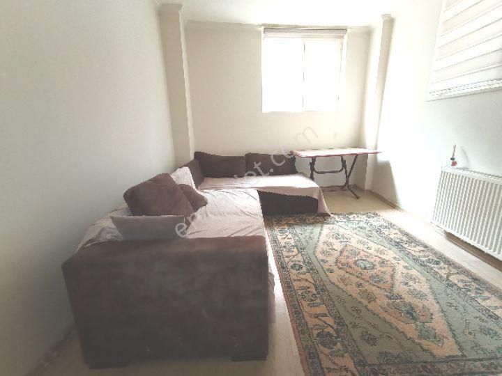 Çekmeköy Merkez Mh De1+1 Bahçe Kat,kombilieşyalı Daire - Görsel 5