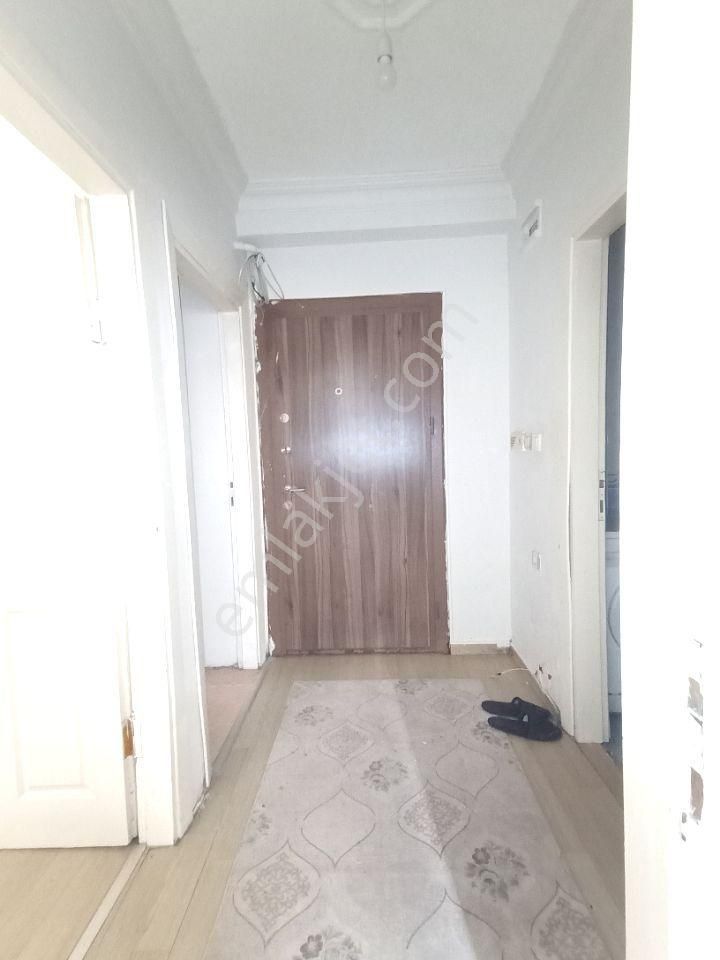Çekmeköy Merkez Mh De1+1 Bahçe Kat,kombilieşyalı Daire - Görsel 8
