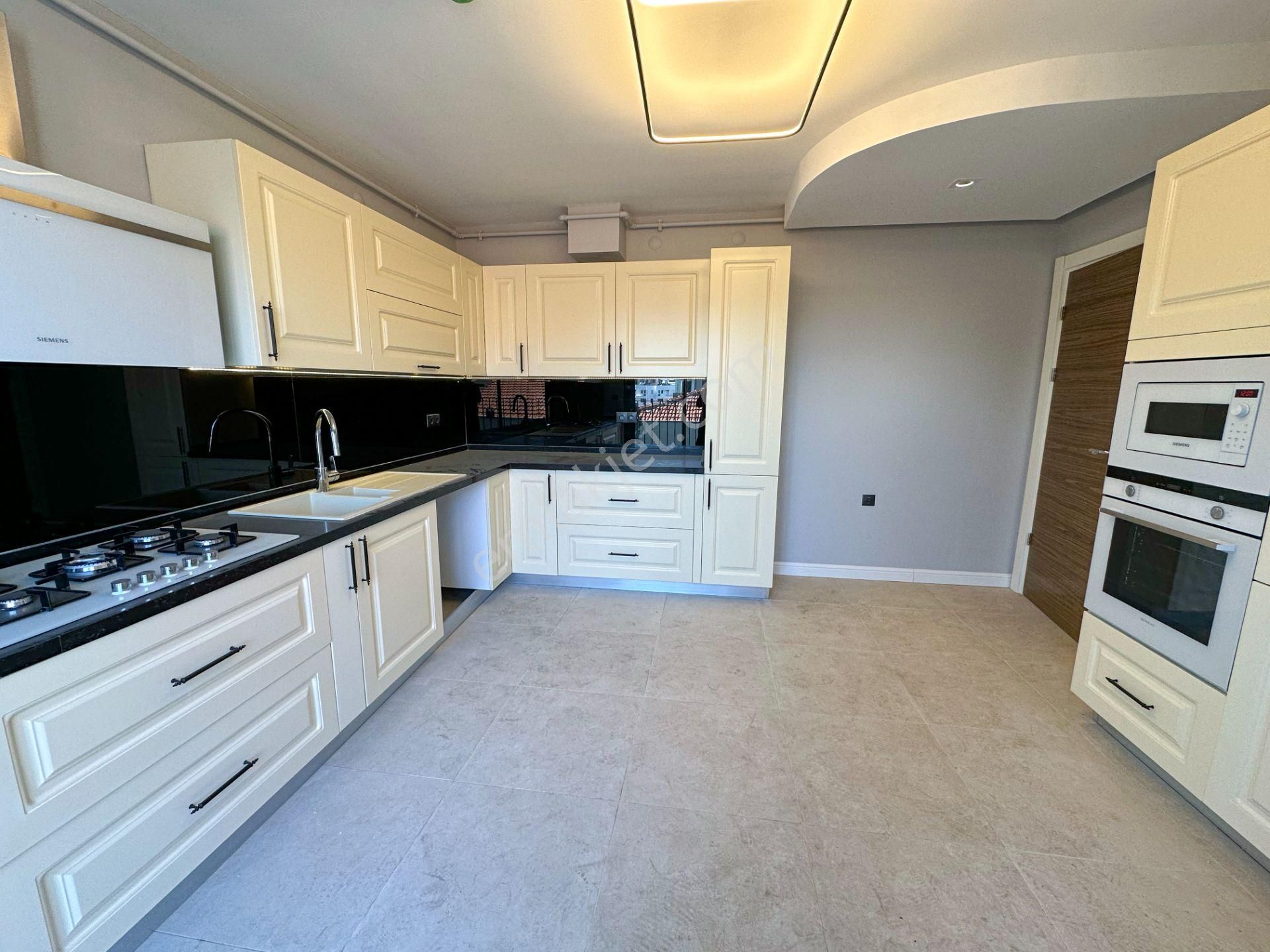 Karşıyaka Bostanlı Satılık Teraslı Dubleks 4+1 Daire - Görsel 29