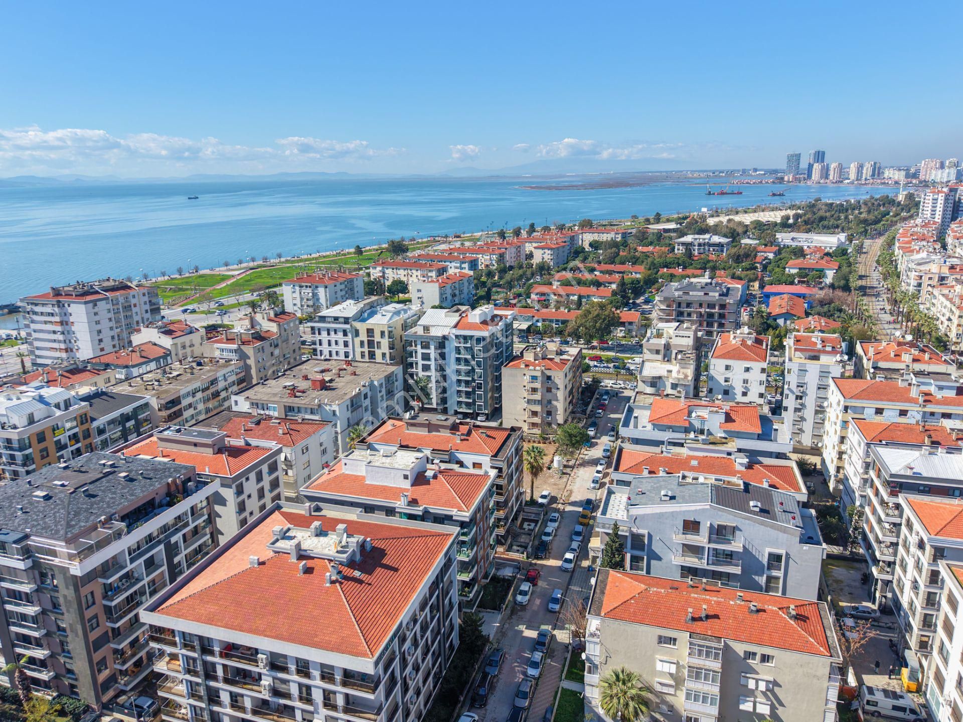 Karşıyaka Bostanlı Satılık Teraslı Dubleks 4+1 Daire - Görsel 7