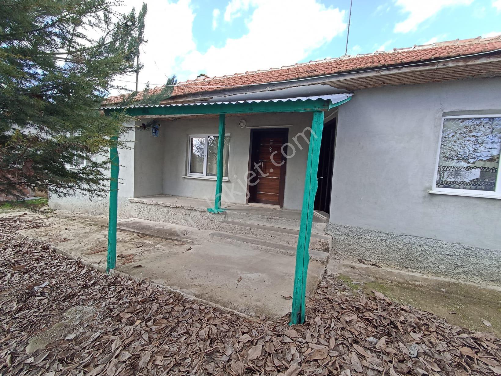 Century 21 Vizyon'dan Sivrihisar Bahçecik’te Satılık Köy Evi Ve Arsası - Görsel 10