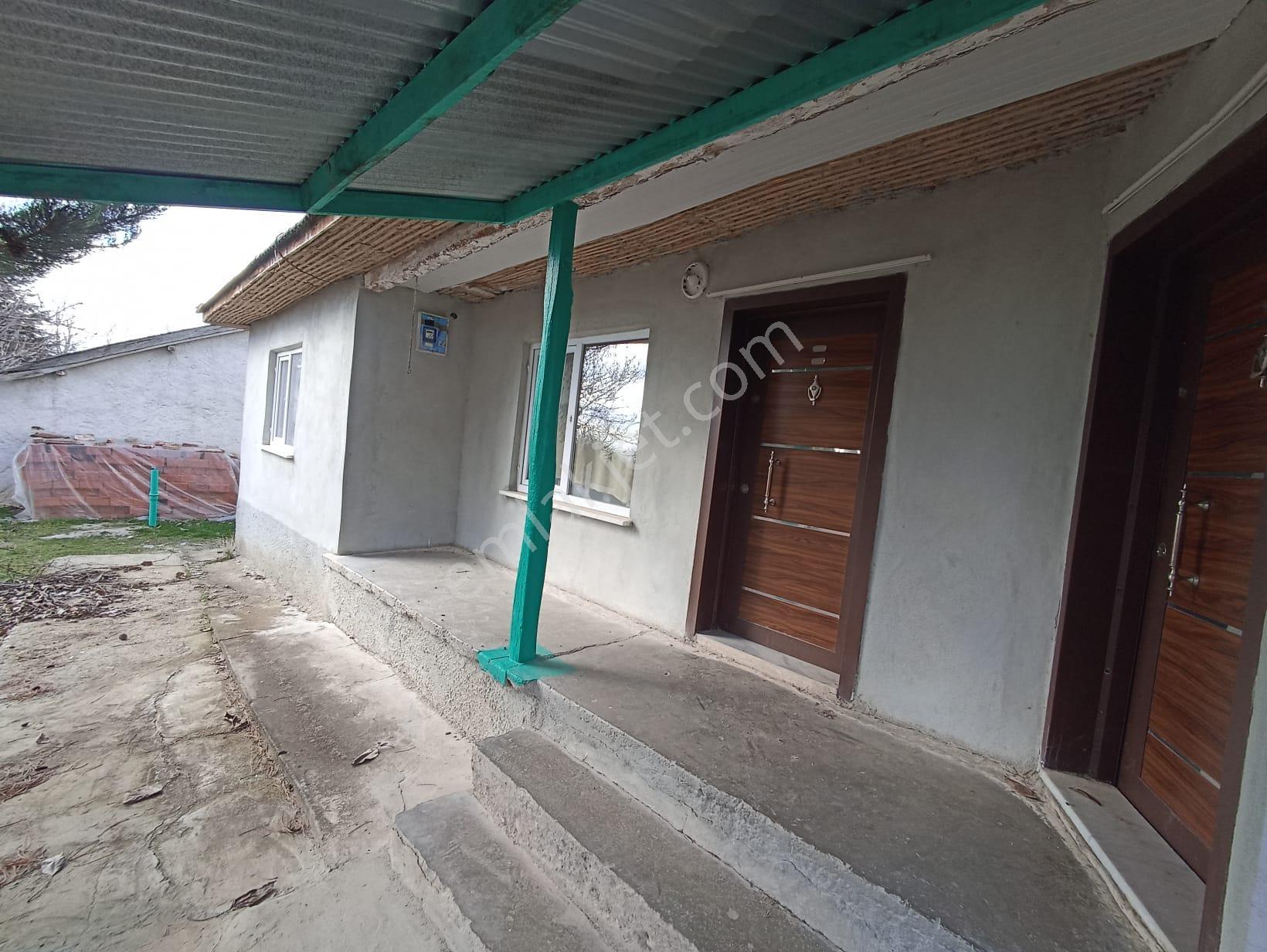 Century 21 Vizyon'dan Sivrihisar Bahçecik’te Satılık Köy Evi Ve Arsası - Görsel 11