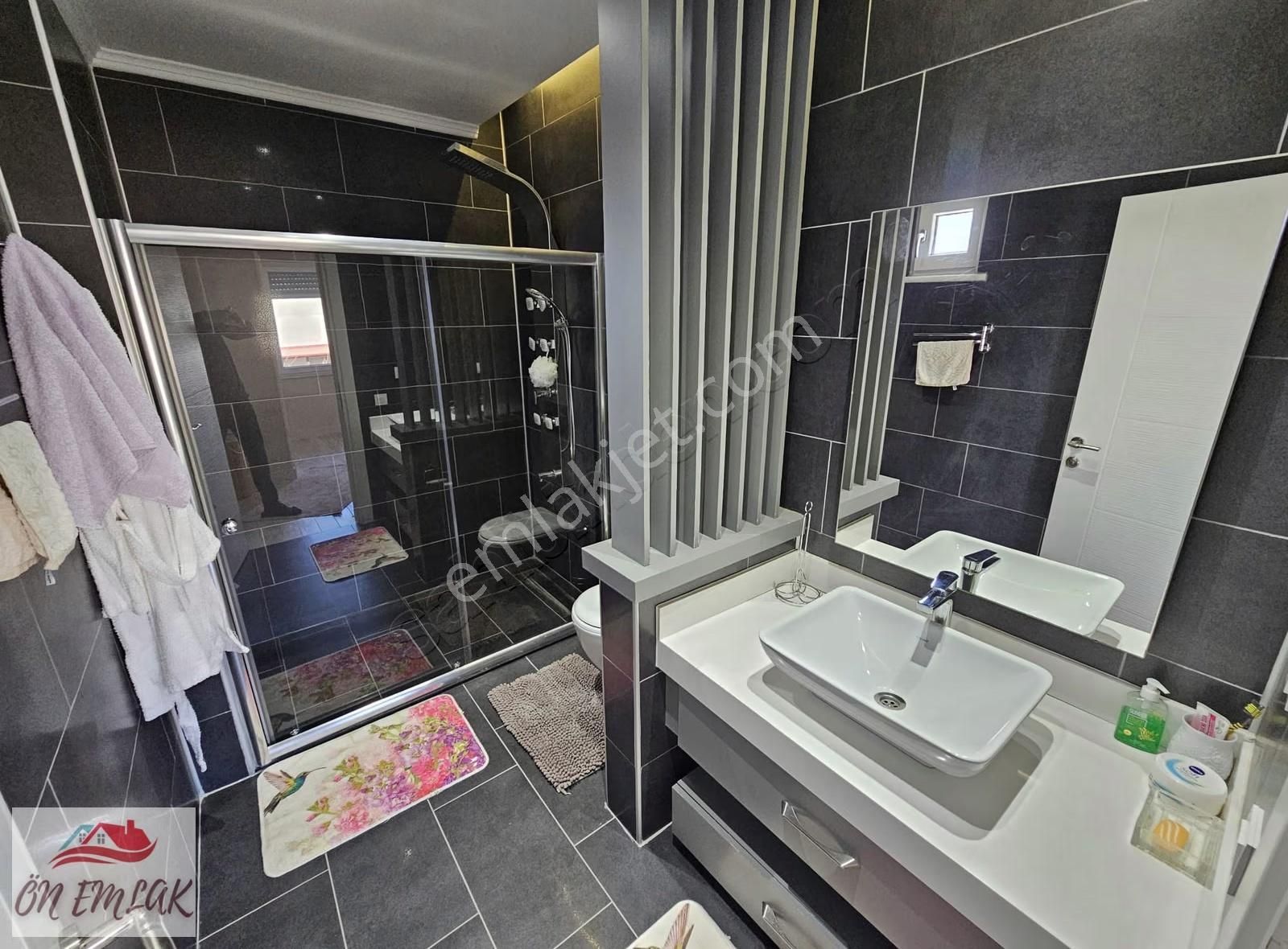 Pelitköy Denize 50 M Eşsiz Manzaralı Havuzlu Müstakil Lüks Villa - Görsel 29