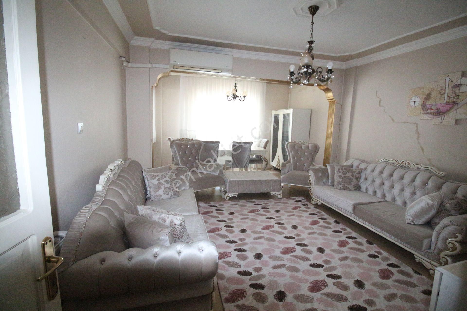 Arga'dan Buca Mustafa Kemal Mh. D.gazlı Eşyalı 2+1 Kiralık Daire.