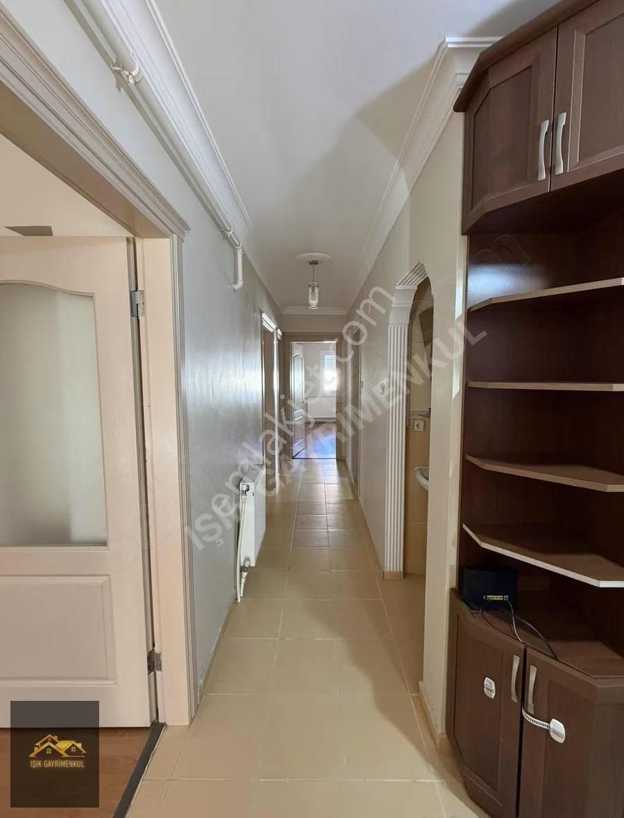 Işık Gayrimenkıl'den Kiralık Lale Park Yakını Büyük 3+1 Daire - Görsel 8