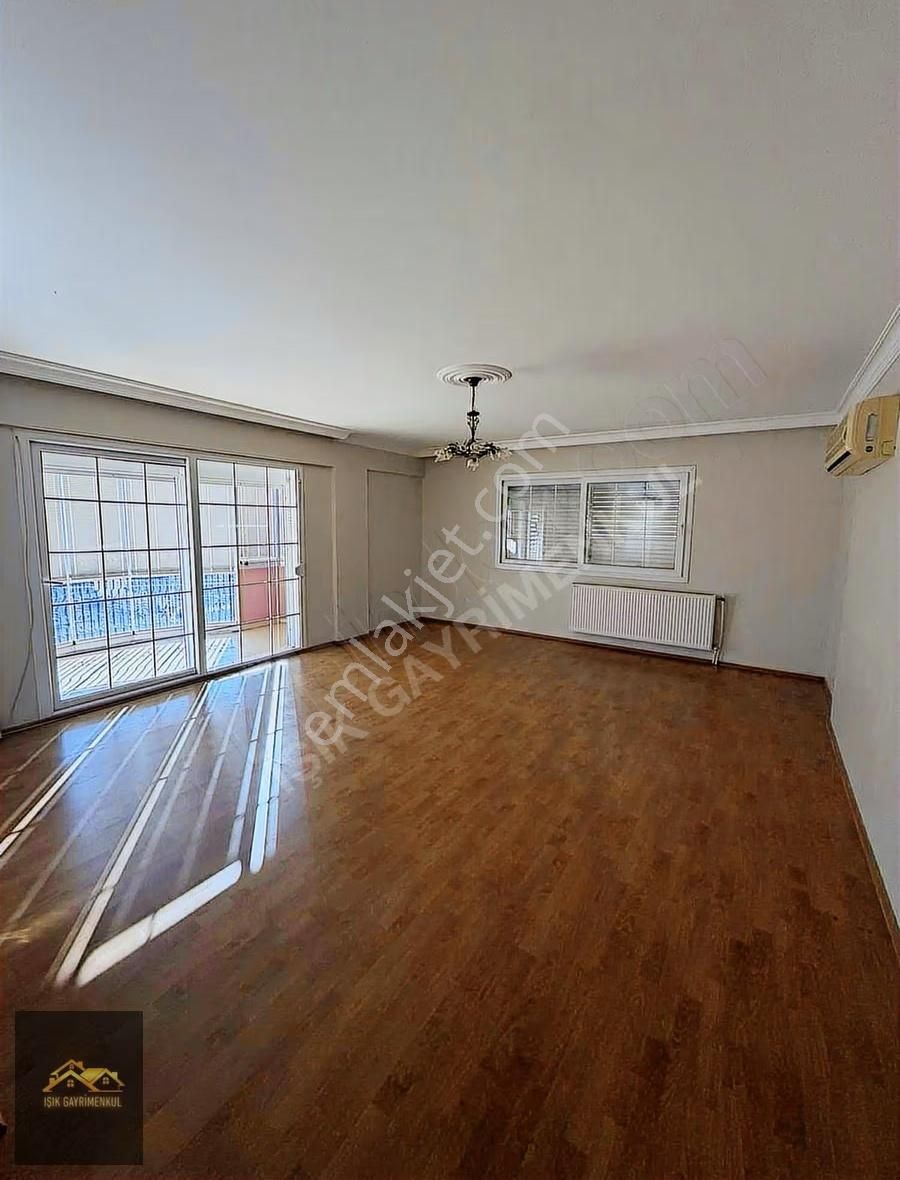 Işık Gayrimenkıl'den Kiralık Lale Park Yakını Büyük 3+1 Daire - Görsel 7