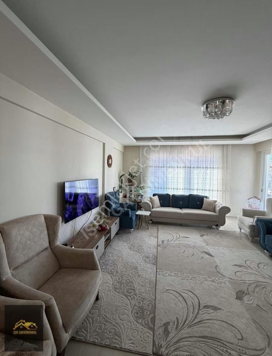 Işık Gayrimenkul'den Satılık Cadde Üzeri Lux 3+1 Daire - Görsel 10