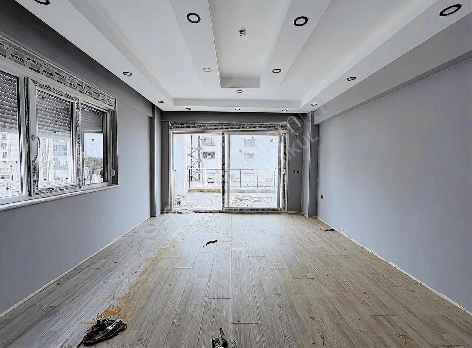 Havuzlu Sitede 2. Kat Konforu Serik Belek Yolu! - Görsel 2