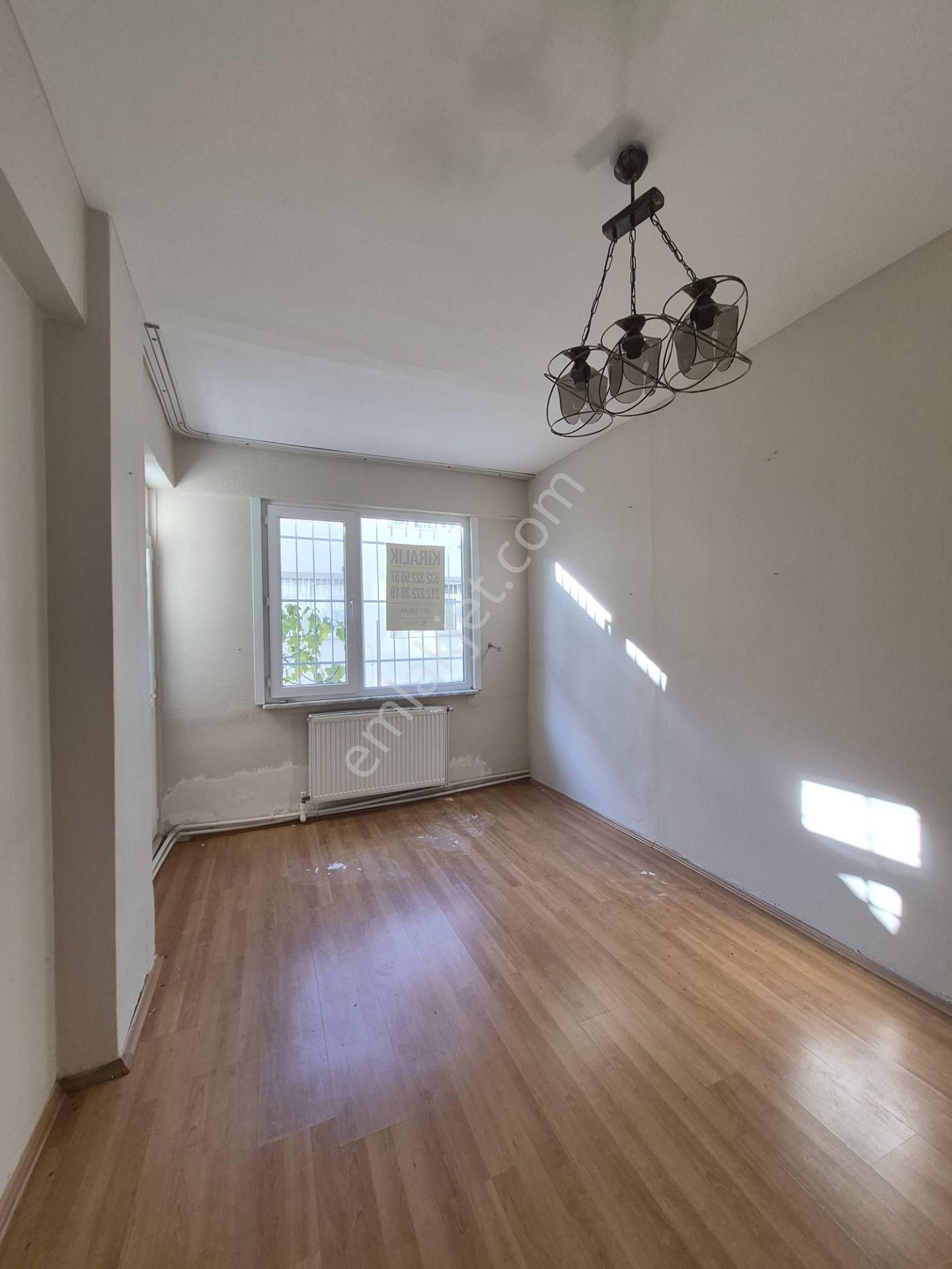 Gayrettepede 2+1 80 M2 Kombili Teraslı Ferah Bahçe Katı - Görsel 5