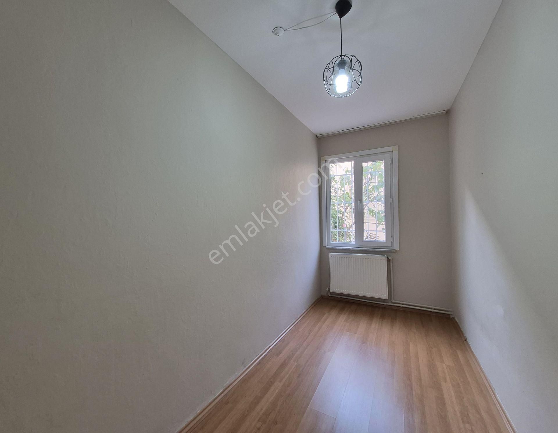 Gayrettepede 2+1 80 M2 Kombili Teraslı Ferah Bahçe Katı - Görsel 18