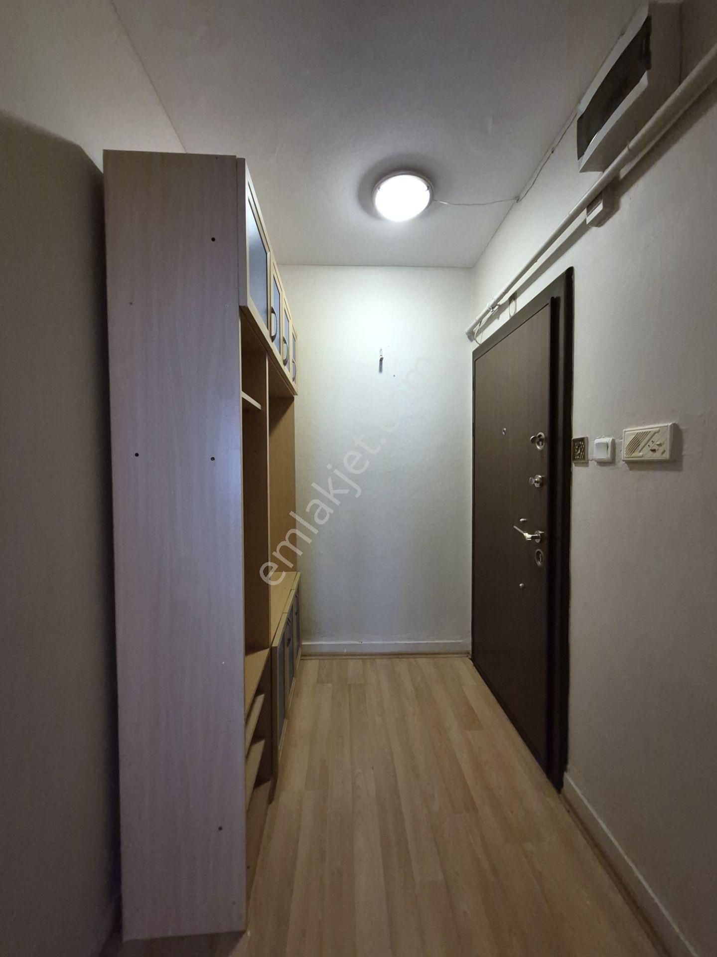 Gayrettepede 2+1 80 M2 Kombili Teraslı Ferah Bahçe Katı - Görsel 32