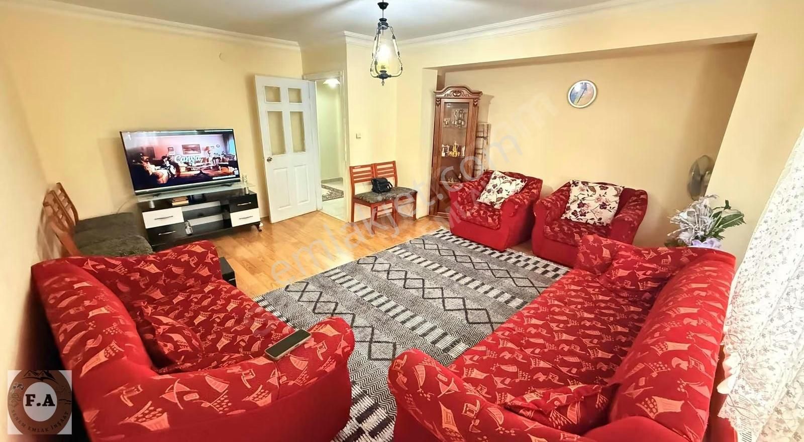 Osmangazi Mah. Yüksek Giriş 2+1 Balkonlu Geniş Daire Sevenlere