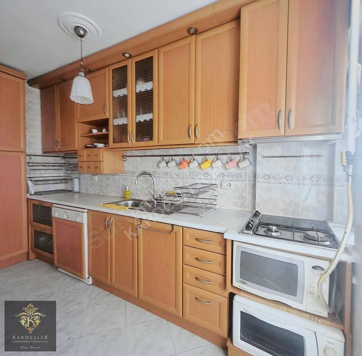 Halitpaşa Mahallesinde Eşyalı Kiralık Daire - Görsel 15