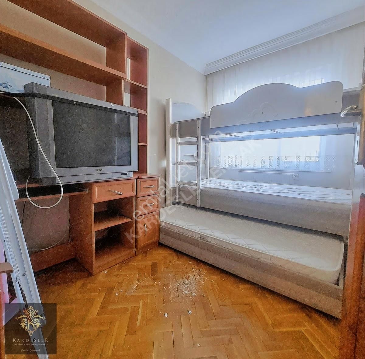 Halitpaşa Mahallesinde Eşyalı Kiralık Daire - Görsel 17