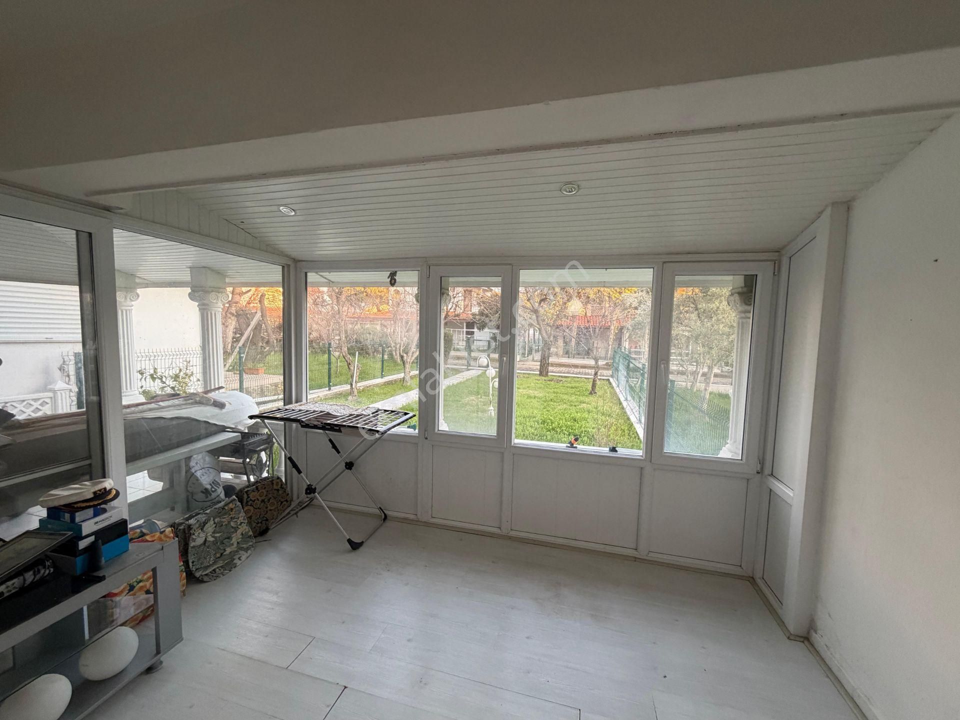 Denize 250' Metre İkiz Nizam (210 M2) 3+1 Bahçeli Dubleks Villa - Görsel 20