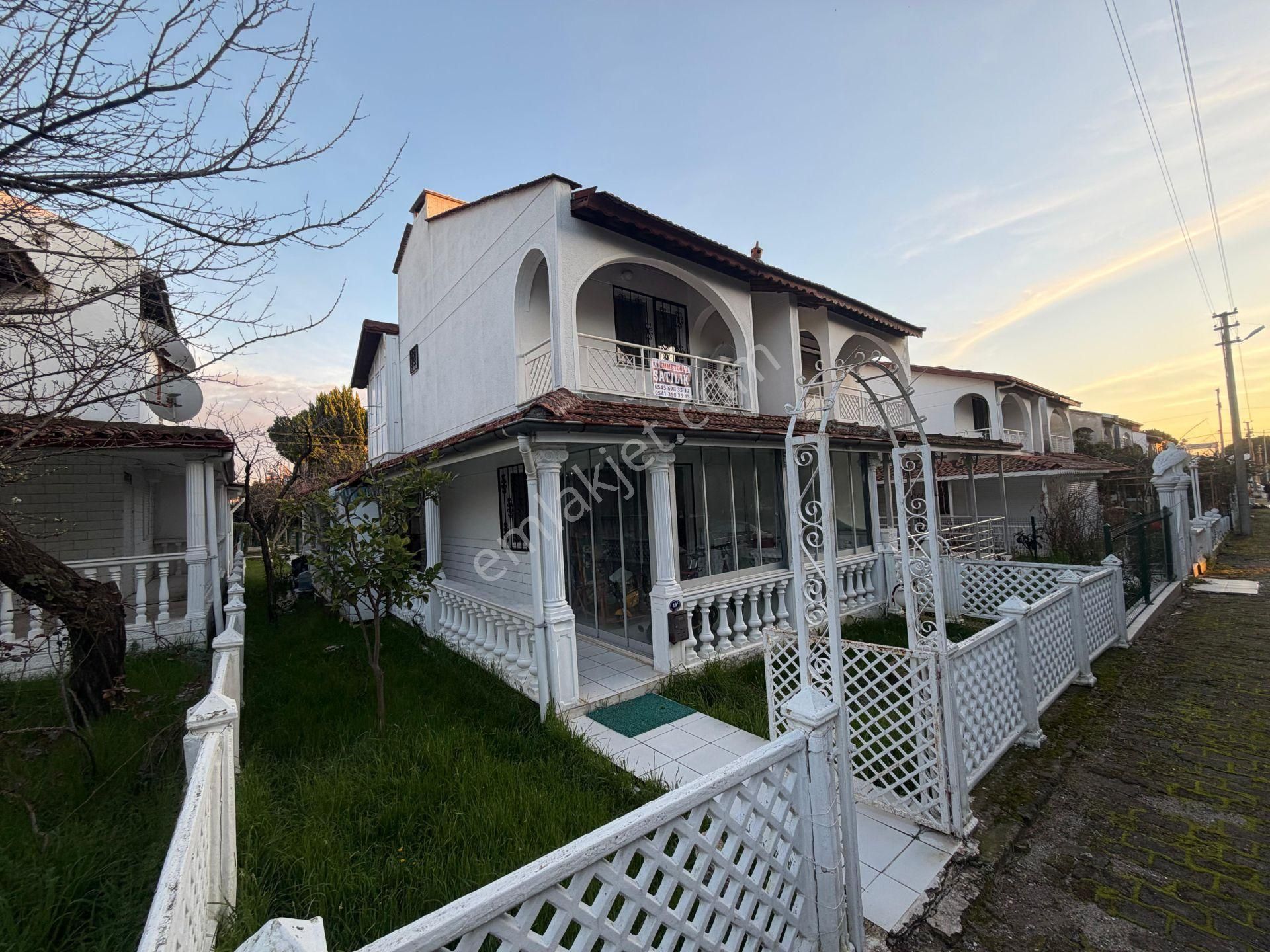 Denize 250' Metre İkiz Nizam (210 M2) 3+1 Bahçeli Dubleks Villa - Görsel 11