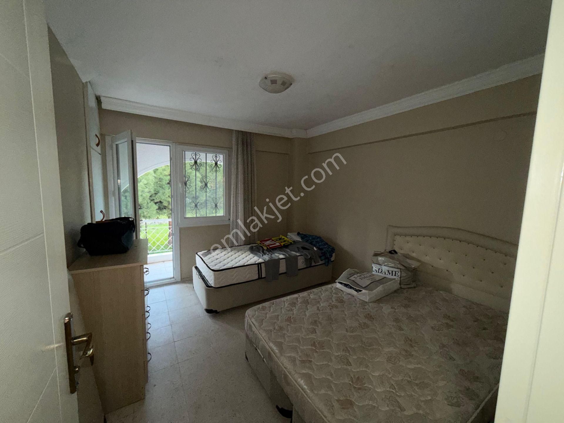 Denize 250' Metre İkiz Nizam (210 M2) 3+1 Bahçeli Dubleks Villa - Görsel 22