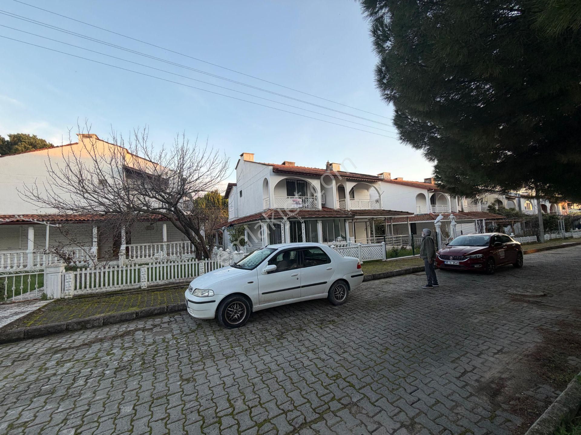 Denize 250' Metre İkiz Nizam (210 M2) 3+1 Bahçeli Dubleks Villa - Görsel 10