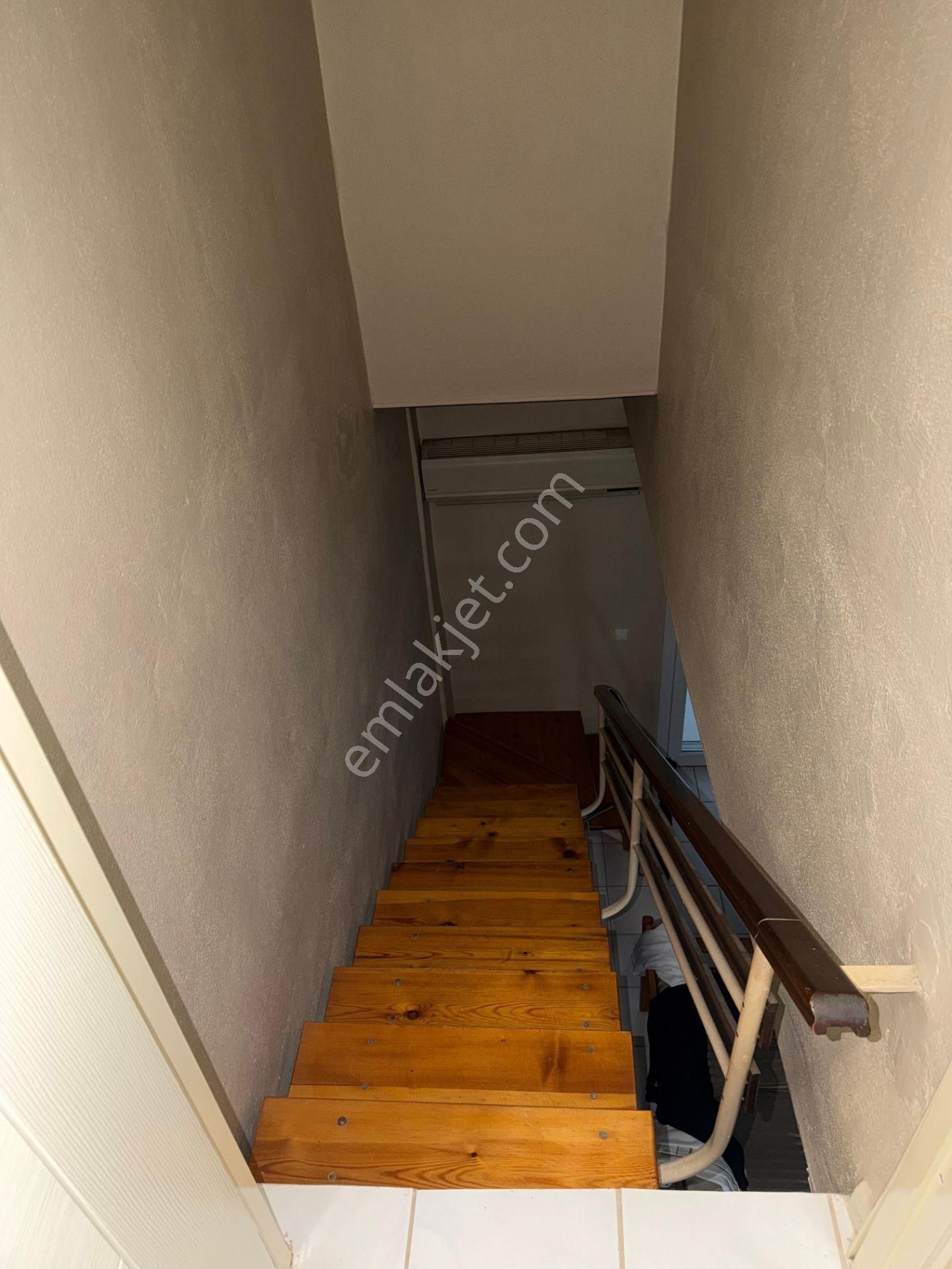 Denize 250' Metre İkiz Nizam (210 M2) 3+1 Bahçeli Dubleks Villa - Görsel 29