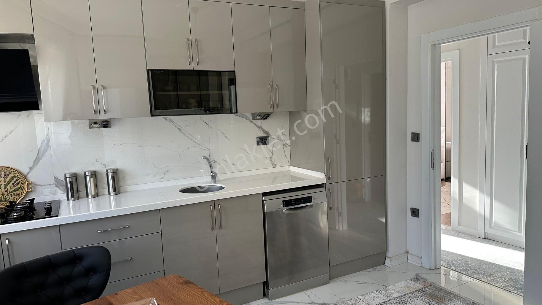 Yakacık Yeni Mahalle Samandıra Caddesi Üzerinde 2+1 Lüks Yatırımlık Fırsat Daire - Görsel 17
