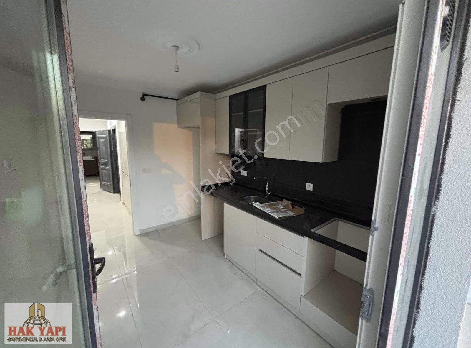 İskanlı Sıfır Bina , E5 Ana Yoluna 200 Metre Mesafede - Görsel 6